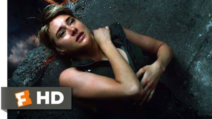 In insurgent does tris die?